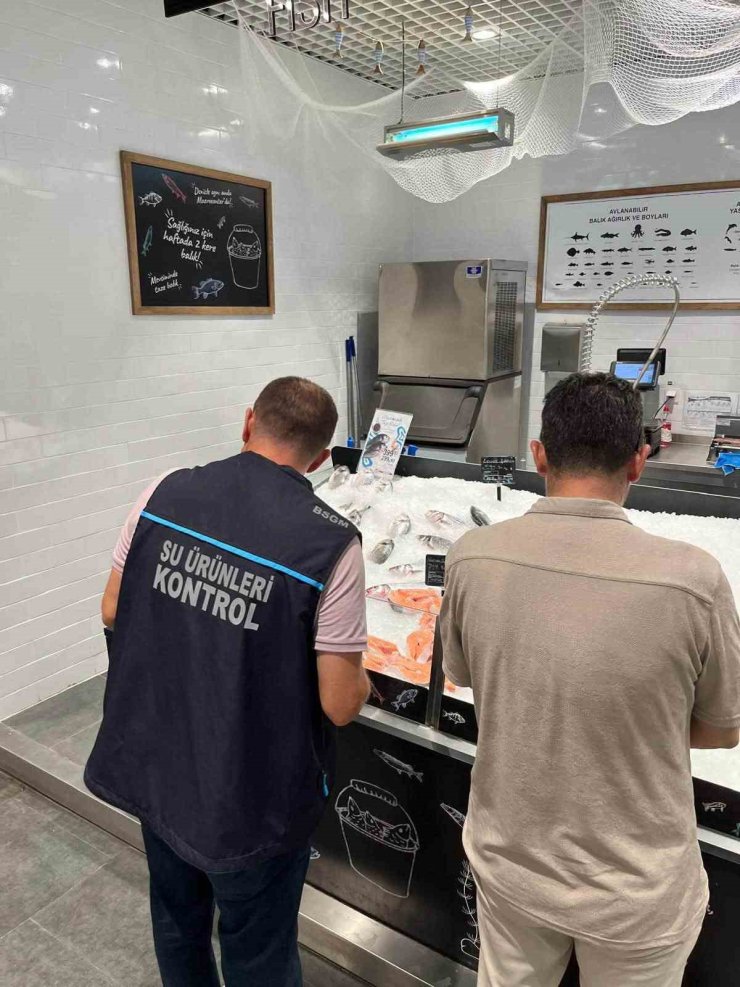 Didim’de su ürünleri satış yerleri denetlendi
