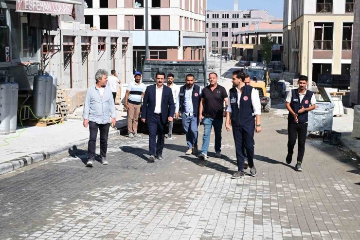 Başkan Taşkın’dan ’Şemsiye Sokak’ müjdesi