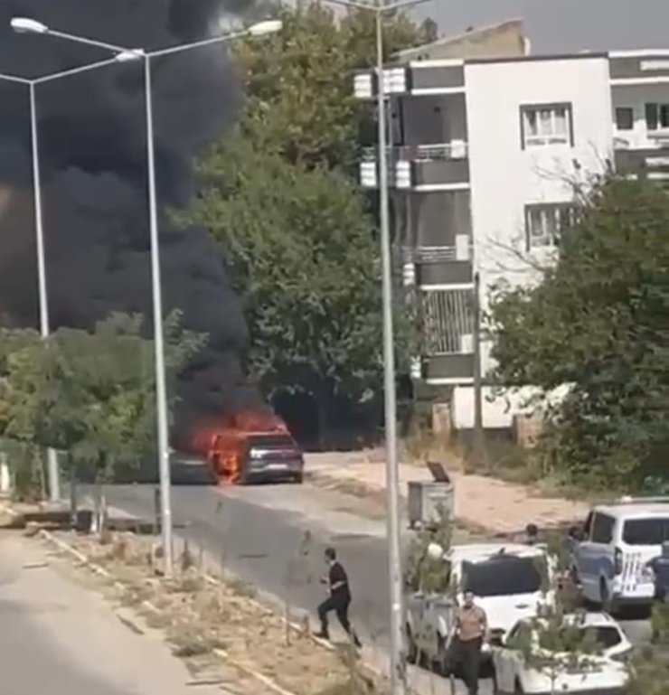 Batman’da araç yangını