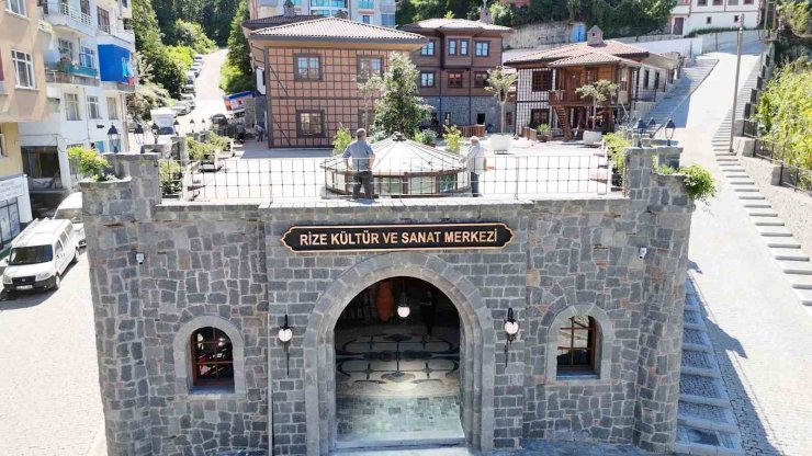 Rize’nin kadim kültürü ve sanatı tek bir çatı altında buluştu