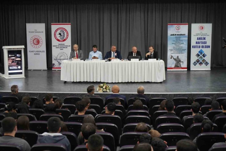 Ahilik kültürü gençlere anlatıldı: "Bu değerler yolunuzu aydınlatacak"