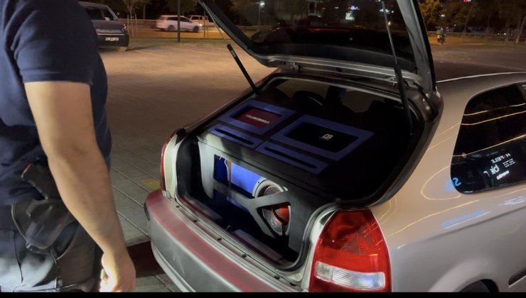 "Seviyoruz ama" dedi, 21 bin lira ceza yedi… Abartı egzoz pahalıya patladı