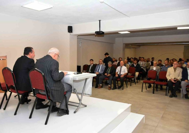 Bilecik Müftülüğü görevinden alınan Dilek, imam hatiplerle vedalaştı
