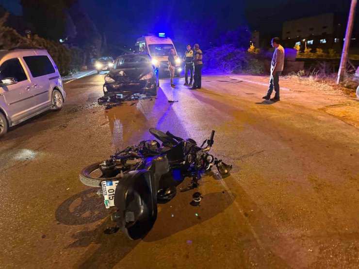 Otomobil ile motosiklet çarpıştı, 1 yaralı