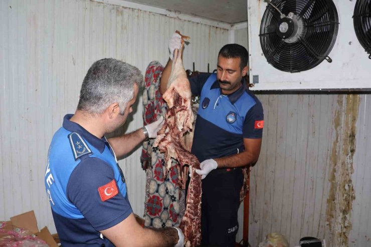 Şanlıurfa’da 315 kilo bozuk et ele geçirildi