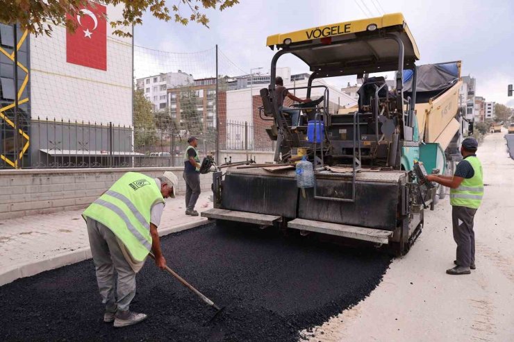 Mustafakemalpaşa’nın alt ve üstyapısı büyükşehir tarafından yenileniyor