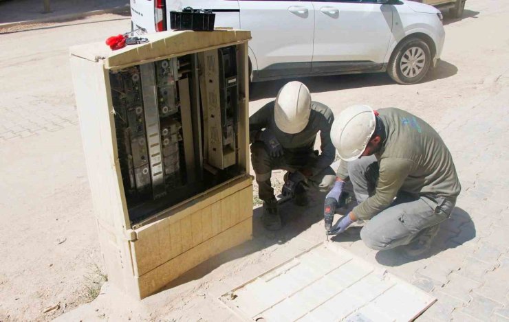 Elektrik panolarına müdahale can güvenliğini tehdit ediyor