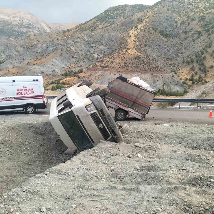 Malatya’da tarım işçilerini taşıyan minibüs devrildi