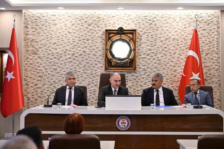 Manisa’da sahipsiz hayvanlara yönelik çalışmalar değerlendirildi