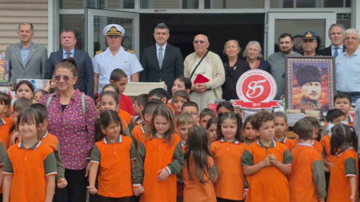 Silah arkadaşlarından şehidin adını taşıyan okula anlamlı destek
