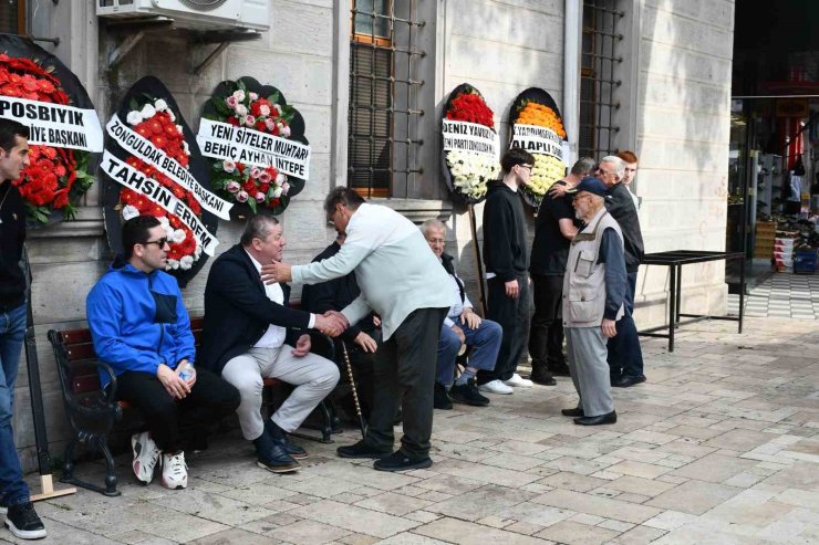 Eski Başkan Atalay’ın eşi Melek Atalay son yolculuğuna uğurlandı