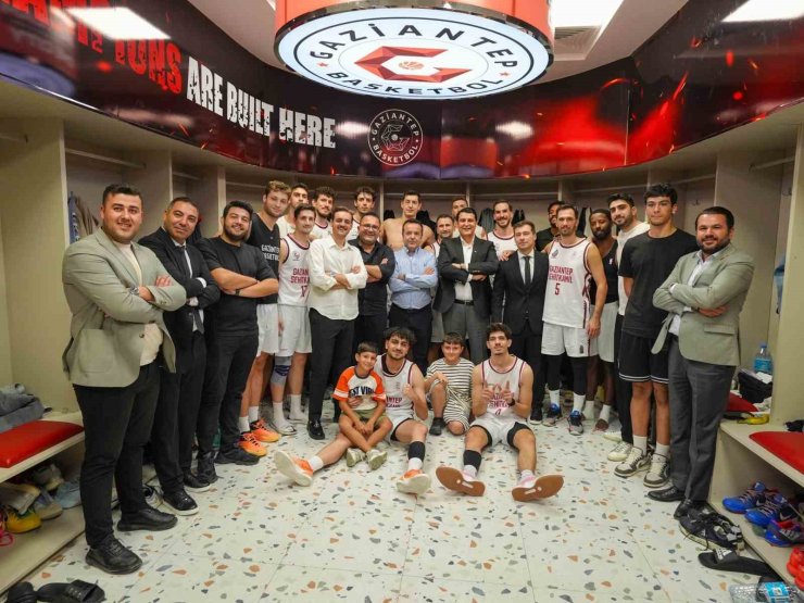 Gaziantep Basketbol, evindeki ilk maçtan galibiyetle ayrıldı