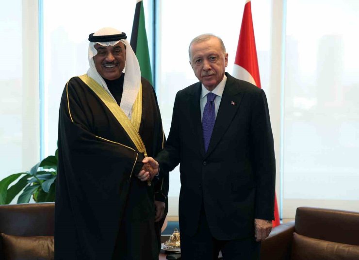 Cumhurbaşkanı Erdoğan, Kuveyt Veliaht Prensi Al-Sabah ile görüştü