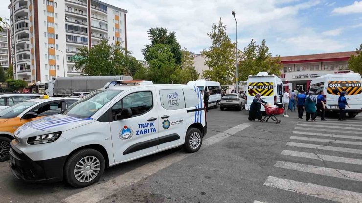 Zabıta ekiplerinden okul servislerine kapsamlı denetim