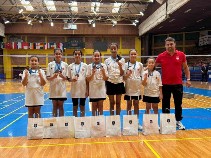 Kayserili sporcular Zagreb’de kürsüye ambargo koydu