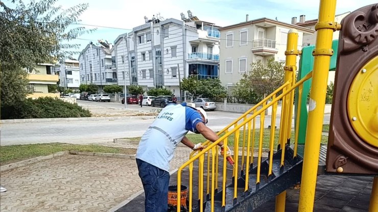 Didim Belediyesi’nden parklarda genel bakım çalışması