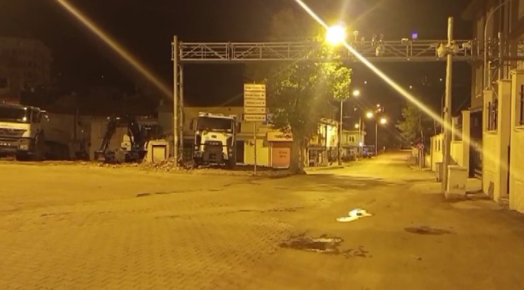 Adana’da deprem "Uyuyorduk, beşik gibi sallandık"
