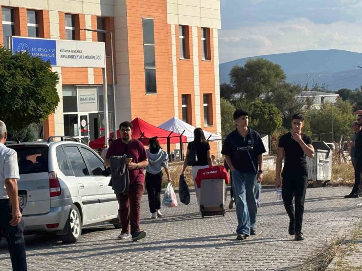 Tavşanlı’da üniversite heyecanı başladı