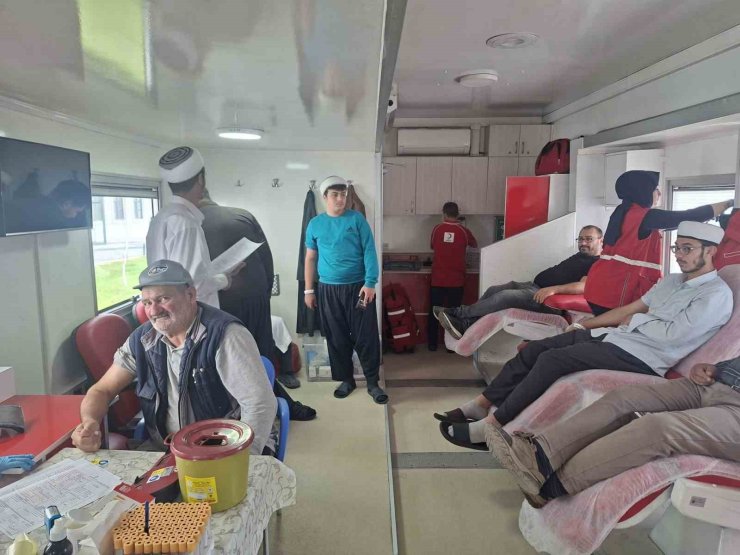 Aziziye Nizamiye Eğitim Kurumları’nda kan bağışı seferberliği