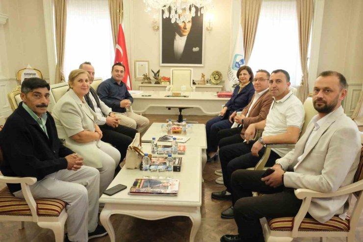 Başkan Ünlüce’den, Başkan Dökmeci’ye ziyaret