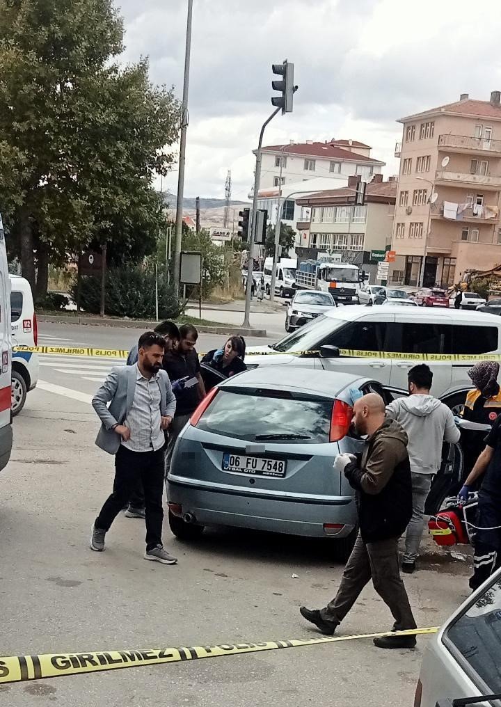Ankara’da 2 kişi otomobilde ölü bulundu