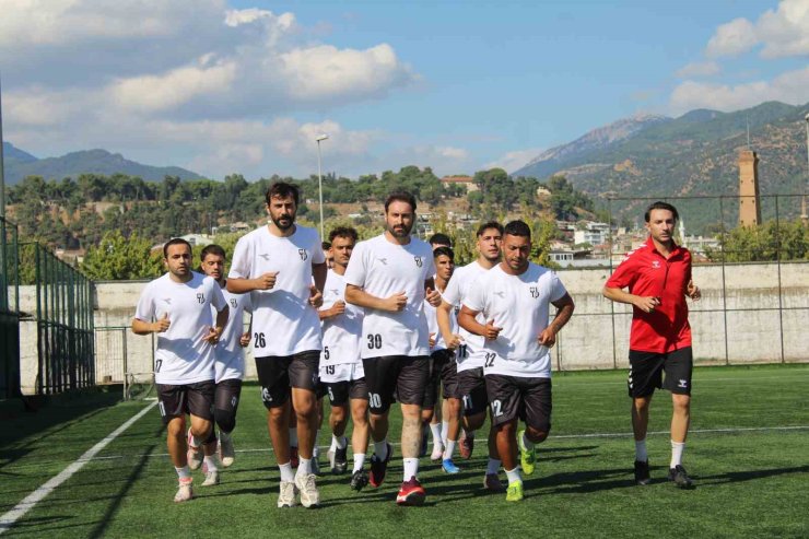 Aydınspor, ilk antrenmanına çıktı