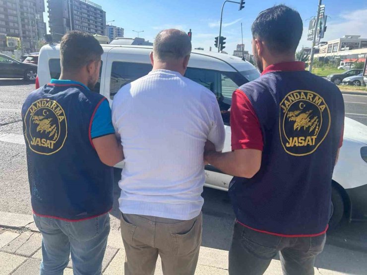 Diyarbakır’da haklarında kesinleşmiş hapis cezası bulunan 86 kişi yakalandı
