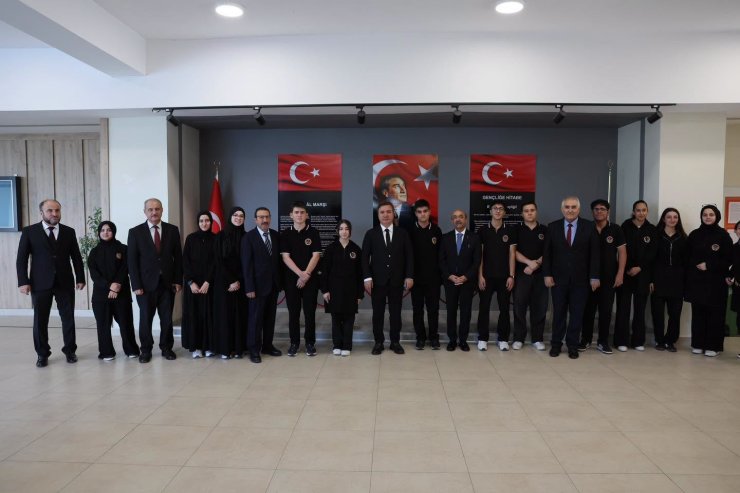 Vali Aydoğdu’dan öğretmenlere öğrenci rehberliği vurgusu