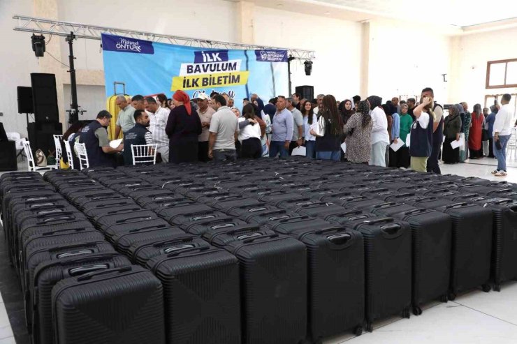 HBB’den üniversite öğrencilerine bavul ve ulaşım desteği