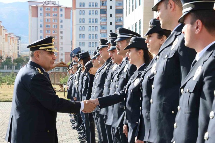 Erzurum Emniyet Müdürü Mahmut Ay göreve başladı