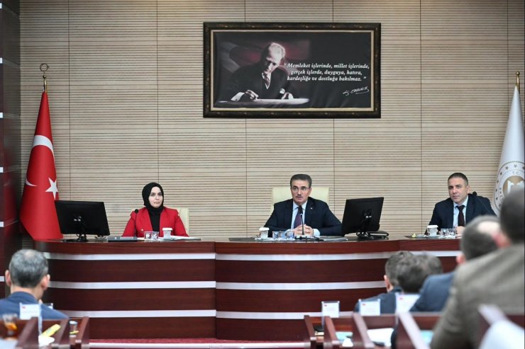 Sosyal Yardımlaşma ve Dayanışma Vakıfları’nın performansları değerlendirildi