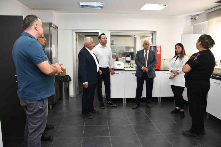 Mülkiye Başmüfettişi Şahin, Aydın Ticaret Borsası Laboratuvarı’nı inceledi