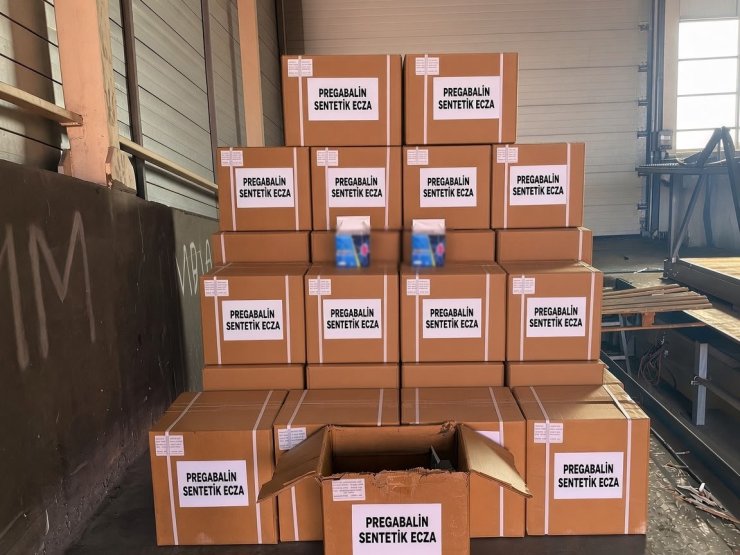 Mersin’de gerçekleştirilen operasyonlarda 1 ton 716 kilogram pregabalin ele geçirildi