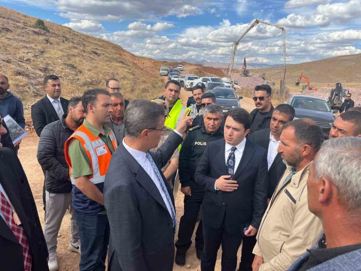 Vali Aydın Baruş’tan Tekman’a çıkarma: Yatırımları inceledi, vatandaşla buluştu