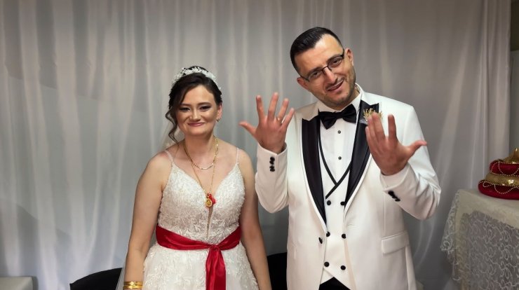 Babaeski’de sevgi engel tanımadı: İşitme ve konuşma engelli çift dünyaevine girdi
