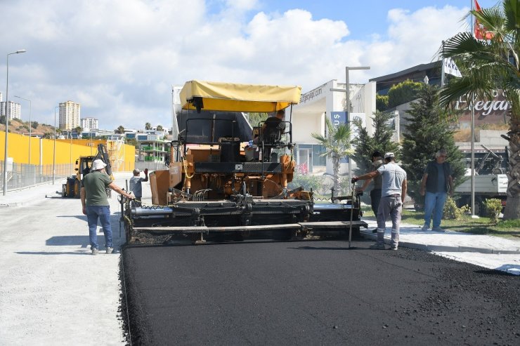 Kuşadası’nda Fen İşleri ekipleri 68 noktada sahaya indi