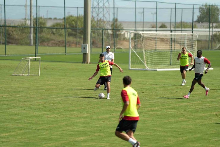 Çorum FK günün ilk antrenmanını tamamladı