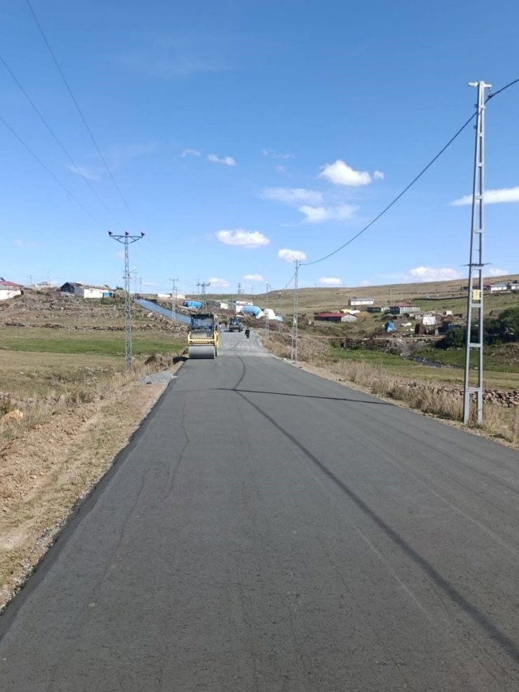 Susuz’da SSB Beton yol çalışması başladı