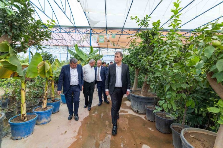 Başkan Tugay’dan Bayındır’da saha mesaisi