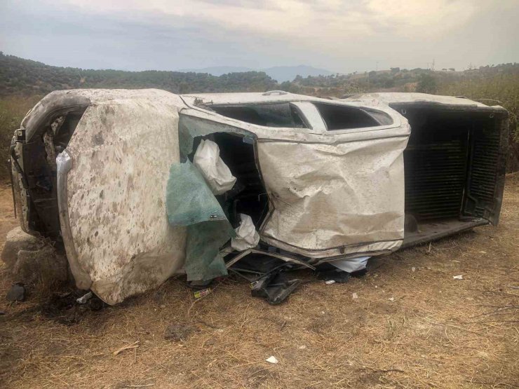 Karpuzlu’da kamyonet takla attı: 3 yaralı