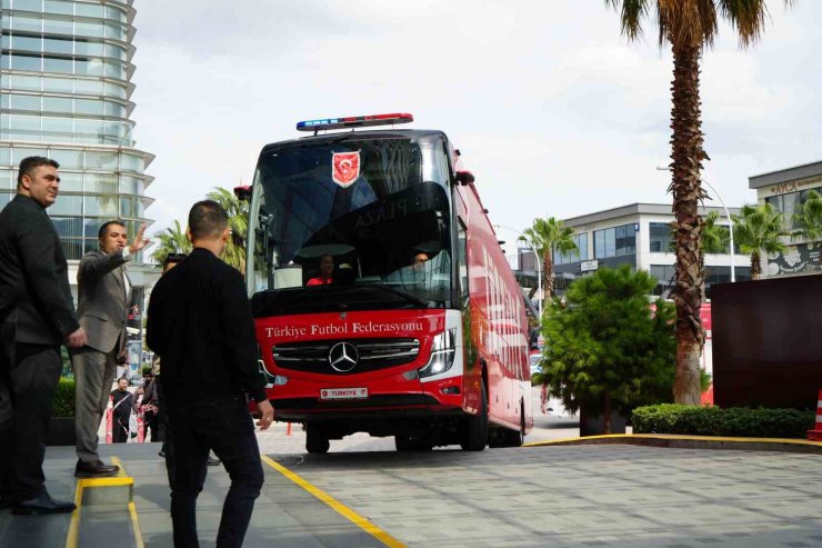 A Milli Futbol Takımı, Bursa’ya geldi