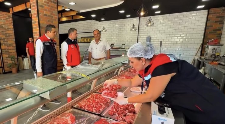 Mersin’de eş zamanlı gıda denetimi