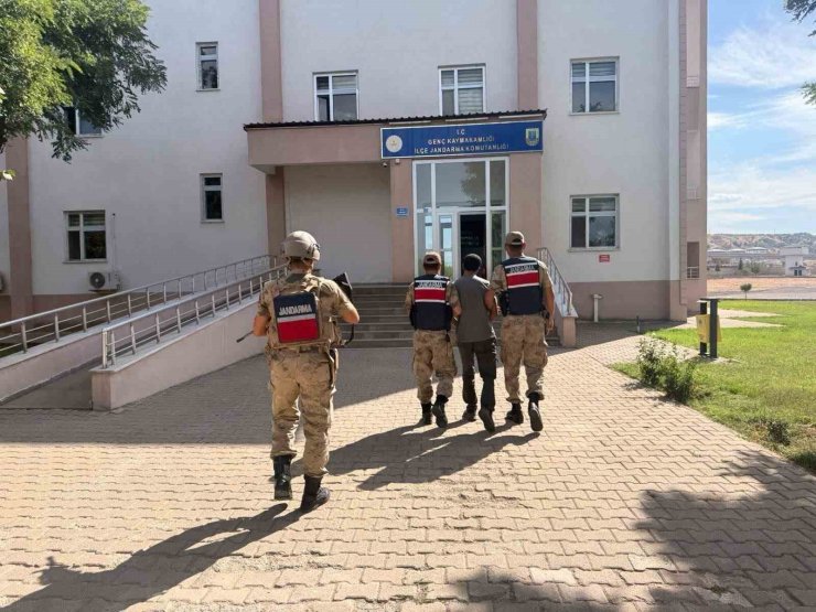 Bingöl’de jandarmadan uyuşturucu ve kaçakçılık operasyonları