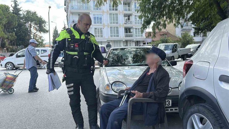 Burdur trafiğinde kızının ihbar ettiği 85’lik dede alarmı