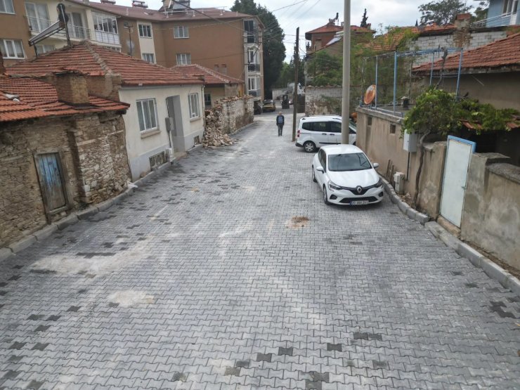 Tavas’ta Orta Mahallesi’nin altyapı ve yolları yenilendi