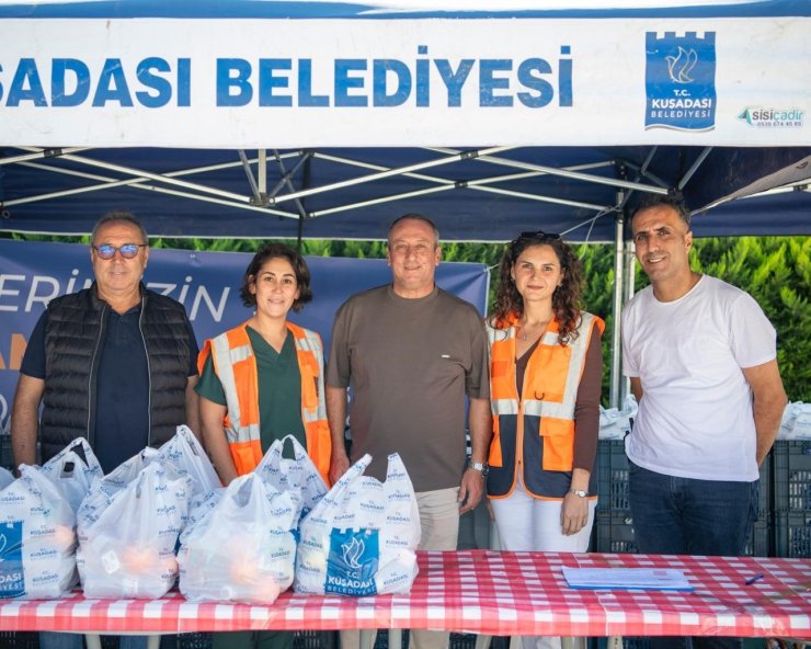 Kuşadası Belediyesi’nin beslenme çantası desteği bu yıl bin 400 çocuğa ulaşacak