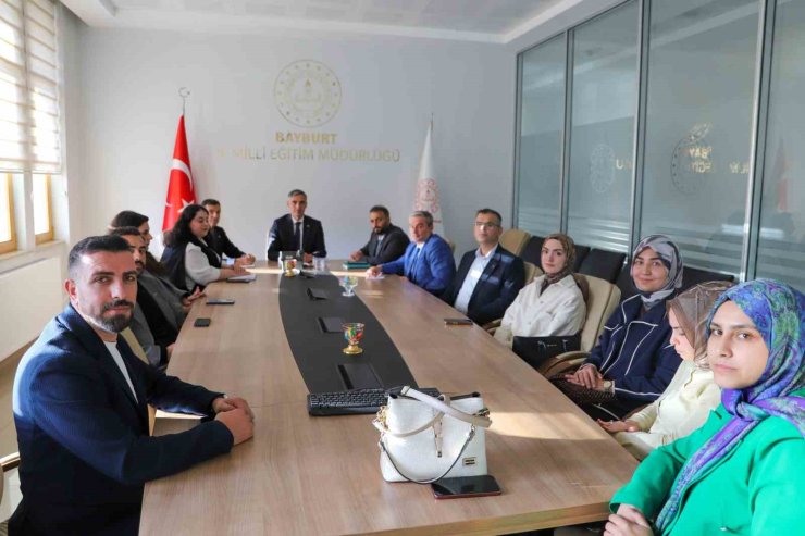 Bayburt’ta öğrencilerin psikososyal gelişimi için toplantılar yapıldı