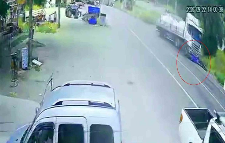 Yeni aldığı motosikletiyle kamyonun önünde sürüklendi, cenazeyi almaya gelen ağabeyi gözyaşlarına boğuldu