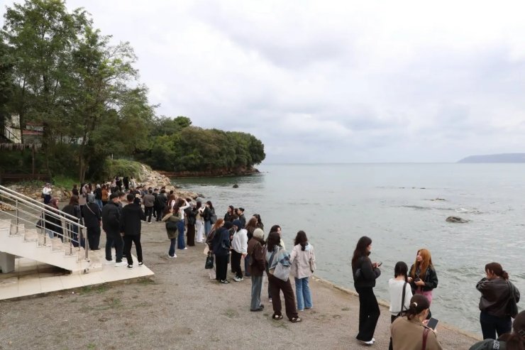 Üniversitesi birinci sınıf öğrencilerine oryantasyon programı