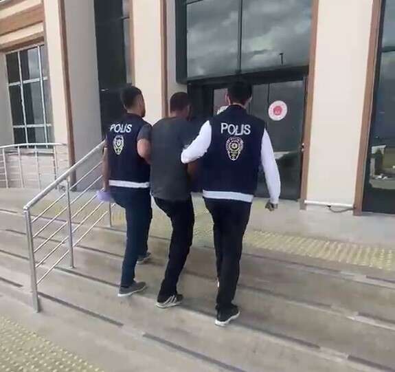 Ağabeyinin kimliğini kullanan firari yakalandı